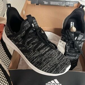 Adidas cloud form pure. Sz 8 women.